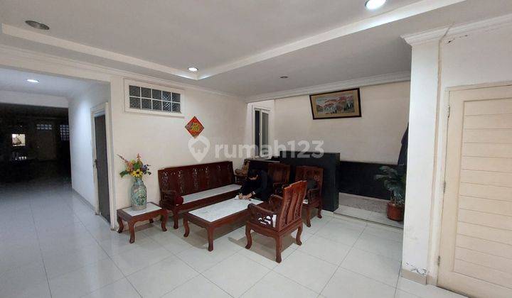 Dijual Cepat Rumah Inti Kota Jl Mantri Brigjend Katamso Maimun 7