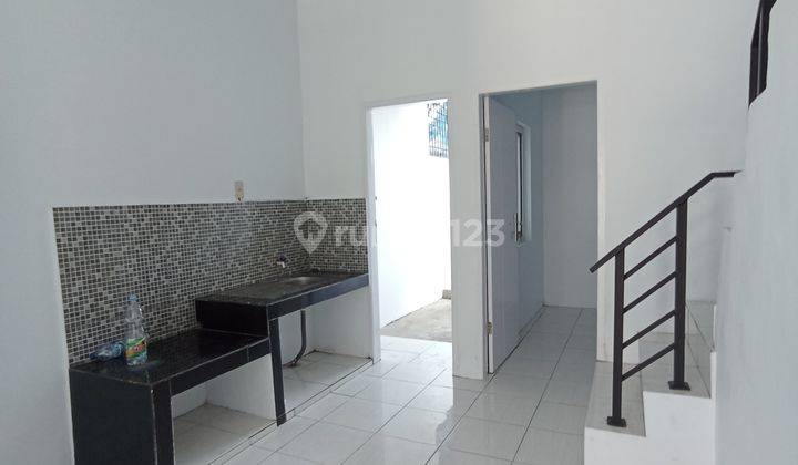 Disewakan Rumah Victoria Townhouse Daerah Katamso Titi Kuning 10