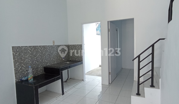 Disewakan Komplek Victoria Townhouse Daerah Titi Kuning Katamso 10