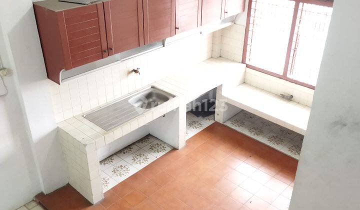 Disewakan 2 Unit Ruko Gandeng Jalan Iskandar Muda Medan Siap Huni 16
