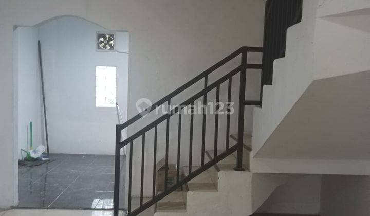 Dijual Villa Komplek Millenium Light Daerah Setiabudi Selayang 9