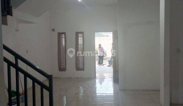 Dijual Villa Komplek Millenium Light Daerah Setiabudi Selayang 17