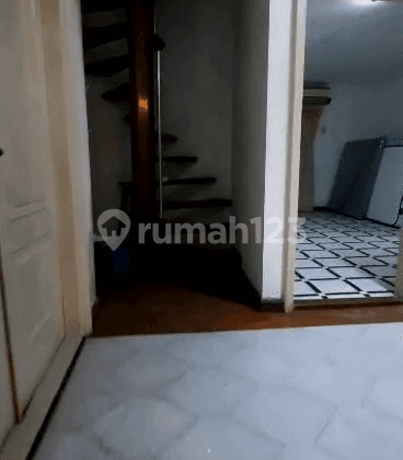 Dijual Villa Mewah Komplek Taman Polonia 2 Daerah Polonia 2