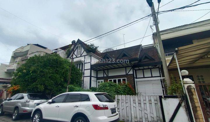 Dijual Villa Mewah Komplek Taman Polonia 2 Daerah Polonia 1