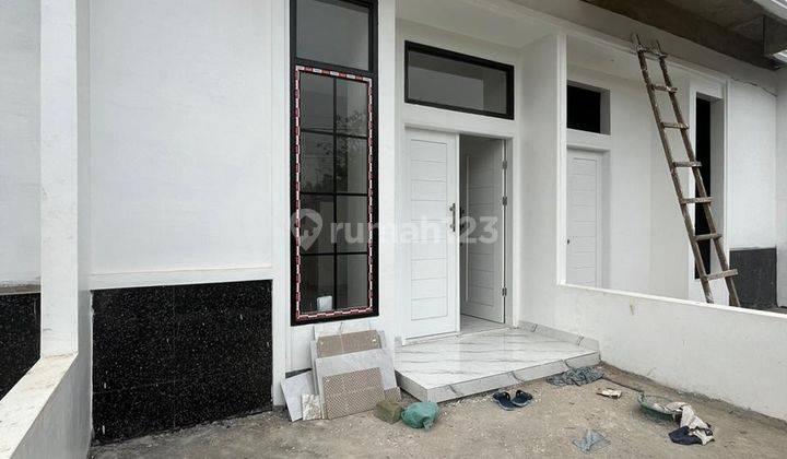 Dijual Rumah 2 Lantai Baru Unfurinished SHM Jalan Adam Malik 1