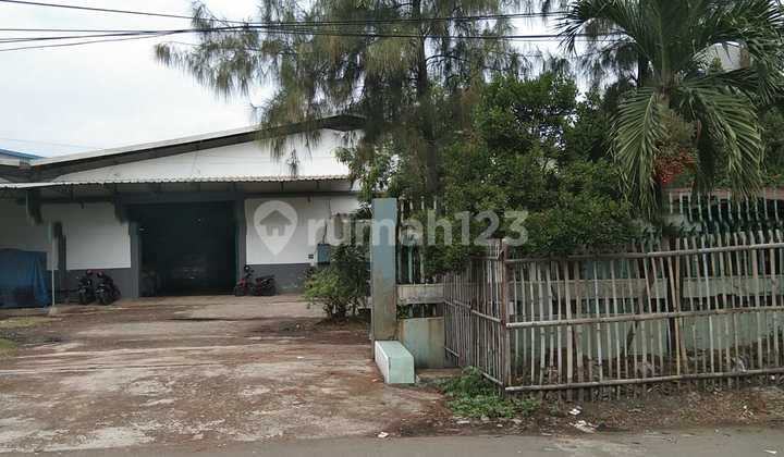 Gudang Hoek Belakang Emporium Pluit Jakarta Utara