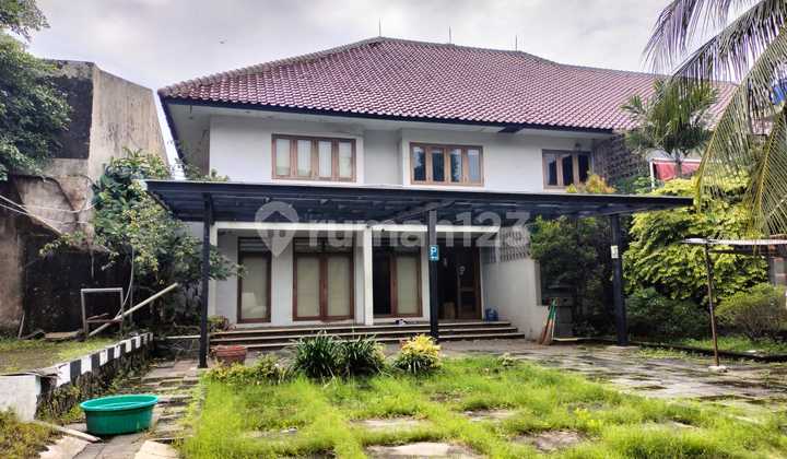 For Sale Strategic House in East Tebet – Premium Location, Profitable Investment 2