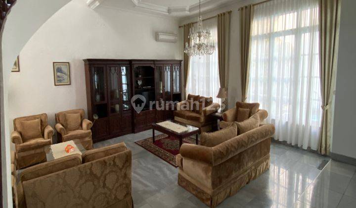 Rumah Asri disewakan di Prime area daerah mega kuningan  2