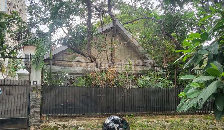 Strategis & Komersial! Rumah di Jalan Utama Tebet Barat - SHM, Parkir Luas Strategis & Komersial! Rumah di Jalan Utama Tebet Barat - SHM, Parkir Luas