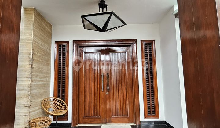 Dijual Cepat ! Rumah Luas & Asri Di Tanjung Barat Indah  2