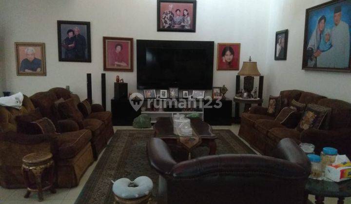 Tebet, Di  Dalam Komplek  , Mewah Dijual  2