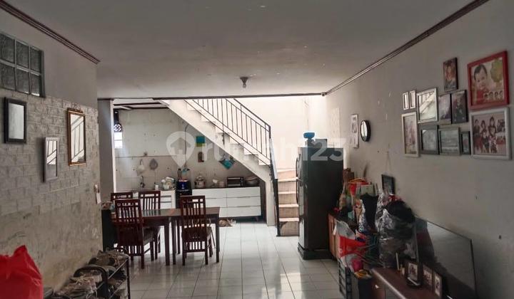 Rumah Nyaman 2 Lantai di Kembar Timur Kec Regol Kota Rumah Nyaman 2 Lantai di Kembar Timur Kec Regol Kota