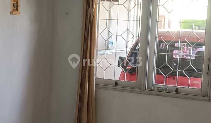 For Rent: 1-Story House in Graha Padma, 3 Nice Bedrooms 2