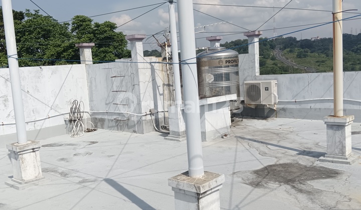 Dijual Rumah 3 Lt Di Jangli Permai Bagus  2