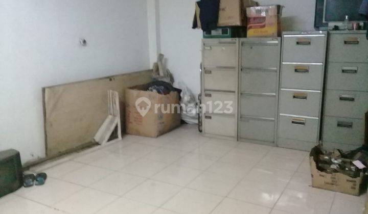 Rumah Siap Di Area Cideng Jakarta Pusat. Akses 2 Mobil Lega 2