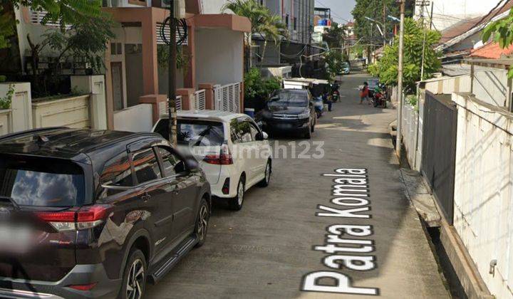 Rumah Cantik Dan Nyaman Siap Huni di Tomang Hero Jakarta Barat. 1