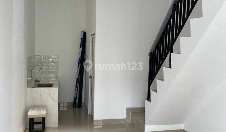 Rumah Baru Minimalis 3 Lantai di Menteng, Bagus, Akses Mobil  2