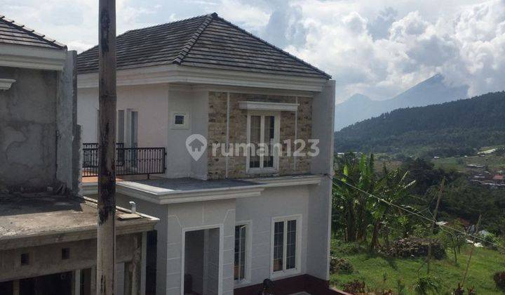 Info Villa Pacet, Mojokerto Dijual 2 Lantai 1