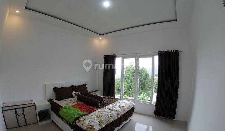 Info Villa Pacet, Mojokerto Dijual 2 Lantai 5