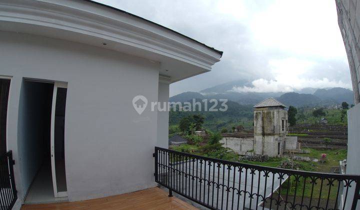 Info Villa Pacet, Mojokerto Dijual 2 Lantai 9