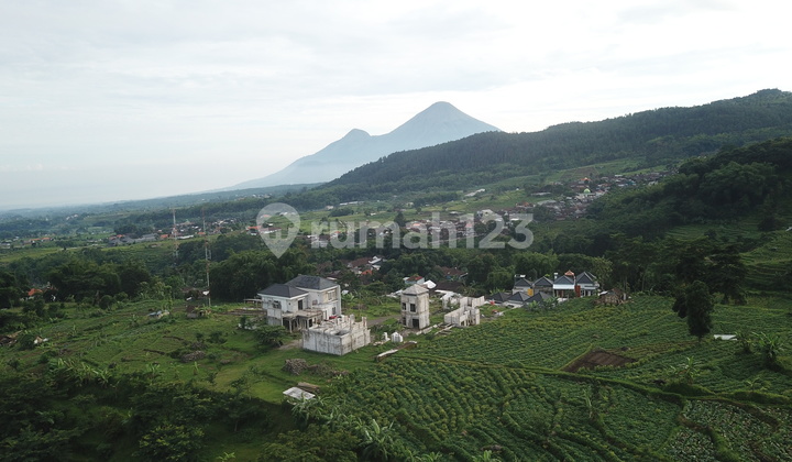 Villa Pacet Mojokerto 2 Lantai SHM 3