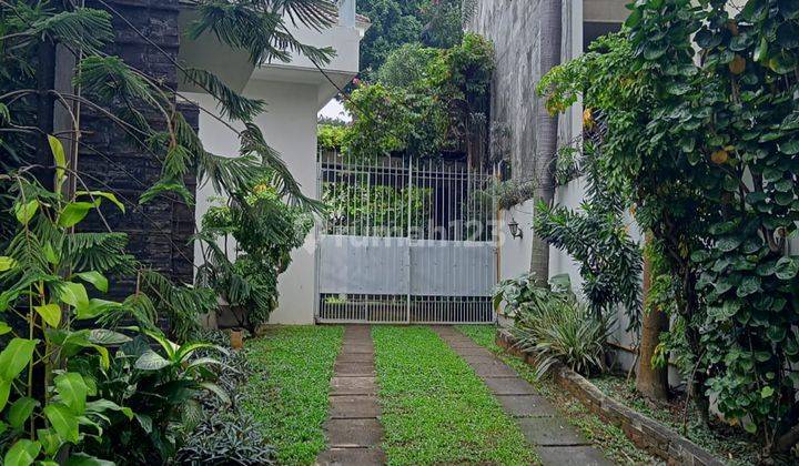 Rumah 2 Lantai Bagus Dan Terawat Di Jl. Lembang Dekat Taman Suropati, Disewakan 16