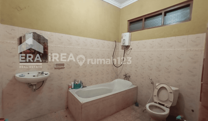 Rumah 2 Lantai Strategis Bagus SHM di Wedi, Klaten 5