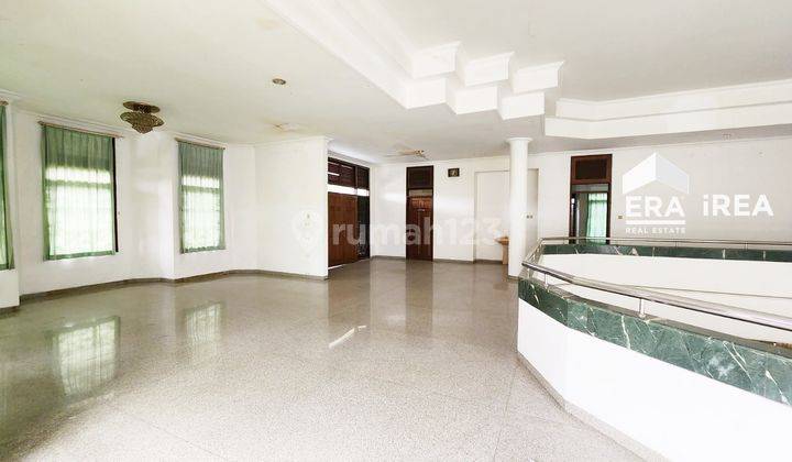Rumah Mewah 2 Lantai Bagus SHM di Solo Baru, Surakarta 12