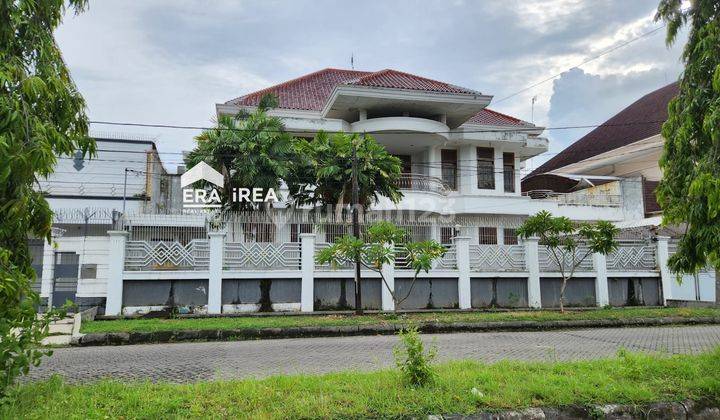 Rumah Mewah 2 Lantai Bagus SHM di Solo Baru, Surakarta 13
