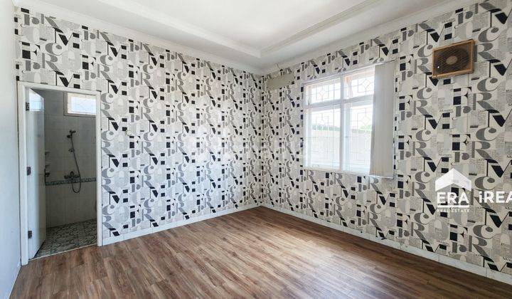 Disewakan Rumah 2 Lantai Furnished Deket Jih di Laweyan Surakarta 4