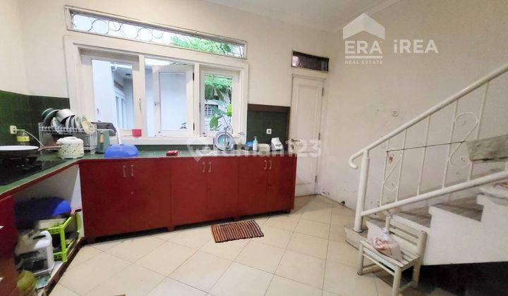 Rumah 2 Lantai di Laweyan, Surakarta Dekat Stasiun Purwosari 8