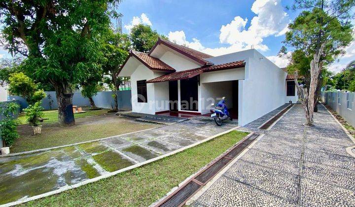 Dijual Rumah di Kartosuro Solo Luas 1000 m² Hoek 1