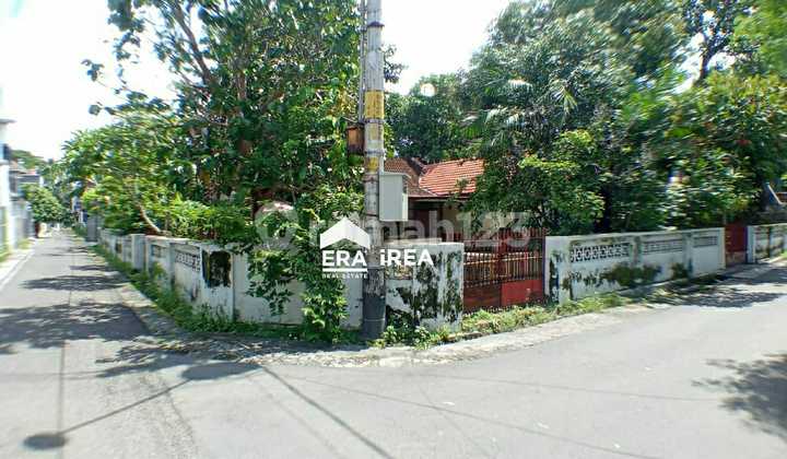 Tanah hoek tengah kota Solo di Purwosari Laweyan dekat Stasiun Tanah hoek tengah kota Solo di Purwosari Laweyan dekat Stasiun