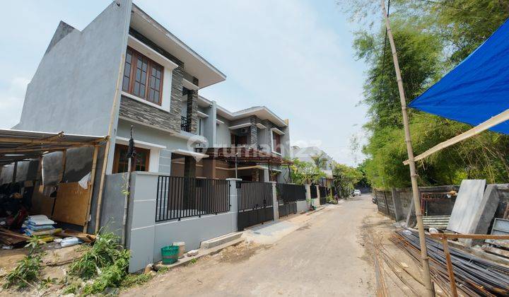 Dijual Rumah di Solo Baru Grogol 2 Lantai Cluster Area The Park 2