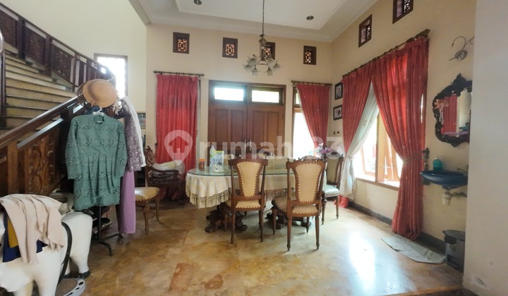 Rumah mewah luas 910 m2 di Kartosuro Jl. Adi Sumarmo Solo area luwes 2