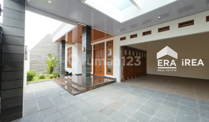 Rumah baru di Sumber Banjarsari Solo dekat exit tol klodran Rumah baru di Sumber Banjarsari Solo dekat exit tol klodran