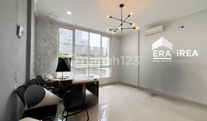 Ruko 31/2 Lantai Dekat Stasiun Balapan Solo