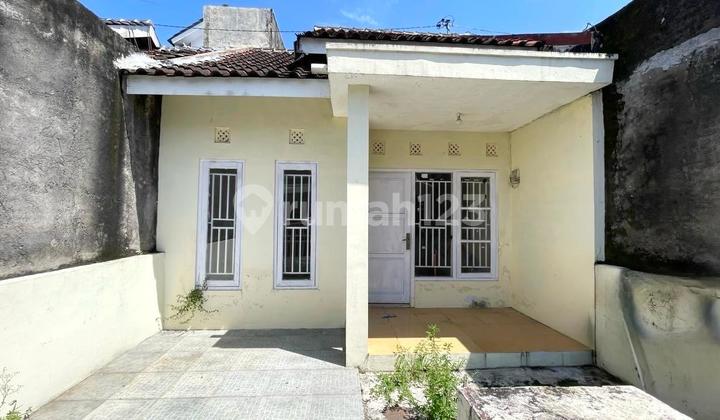 Rumah murah lingkungan cluster di Gentan Mayang Solo dekat luwes gentan 1