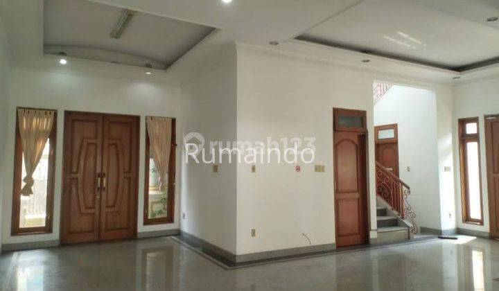Disewakan Murah Rumah Komplek Ada Kolam Renang di Gudang Peluru Tebet Jaksel 7