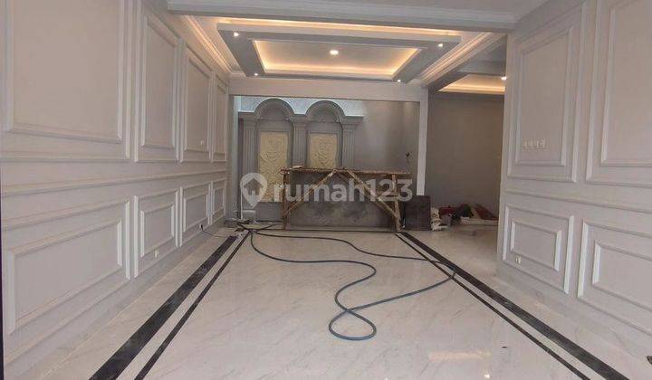 Dijual Rumah Cluster American Classic di Kebagusan Jakarta Selatan
 2