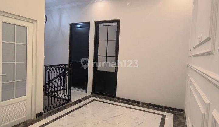 Dijual Rumah Dekat ke Stasiun Lenteng Agung Jagakarsa Jakarta Selatan
 2