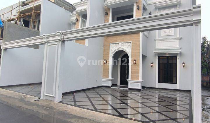 Dijual Rumah American Classic Dekat Stasiun Jagakarsa Jakarta Selatan  2