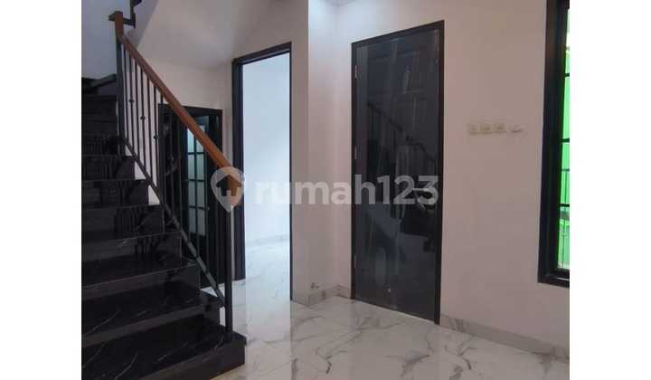 Dijual Murah Rumah Classic di Kebagusan Jakarta Selatan 2