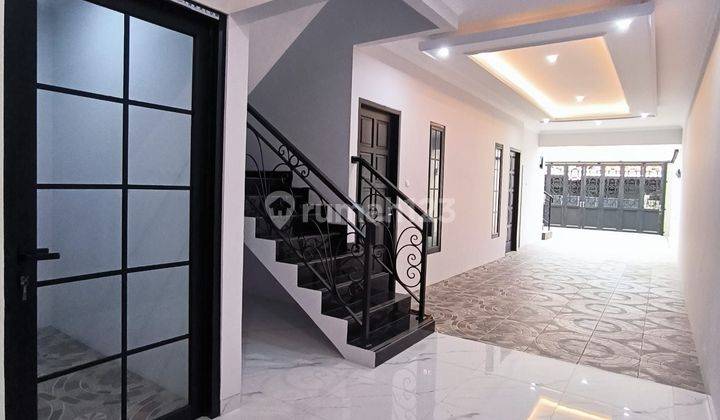 Dijual Rumah Eropa Classic Di Jatipadang Pasar Minggu Jakarta Selatan
 2