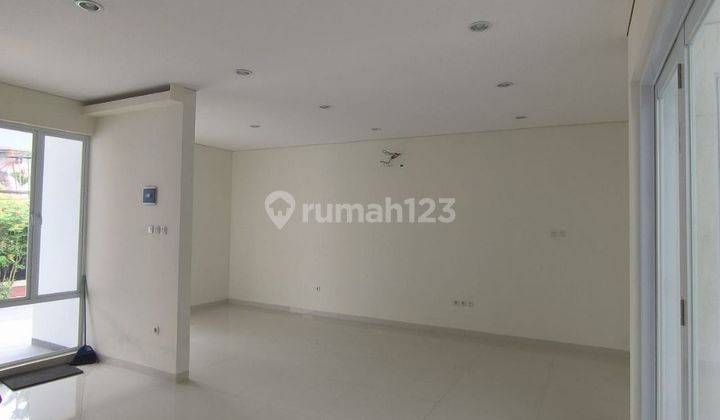 Rumah Design Scandinavian di Pejaten Barat Jakarta Selatan 2