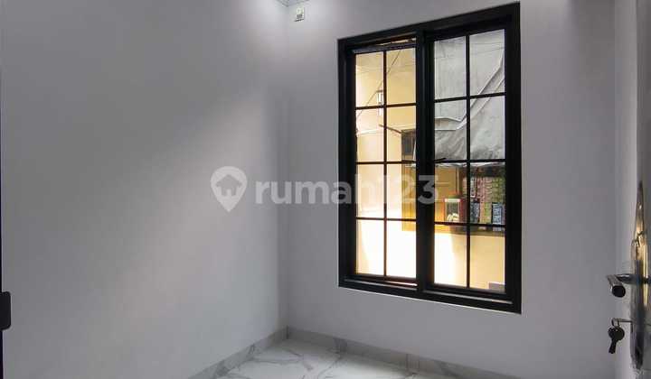 Dijual Murah Rumah Classic di Kebagusan Jakarta Selatan 2