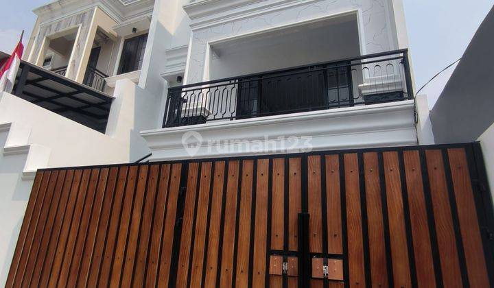 Dijual Murah Rumah Mewah di Pejaten Timur Jakarta Selatan 1