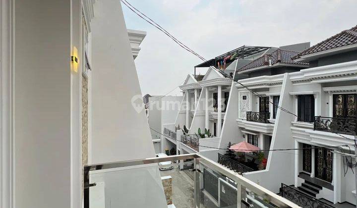 Dijual Rumah Cluster Ada Kolam Renang di Kebagusan  2