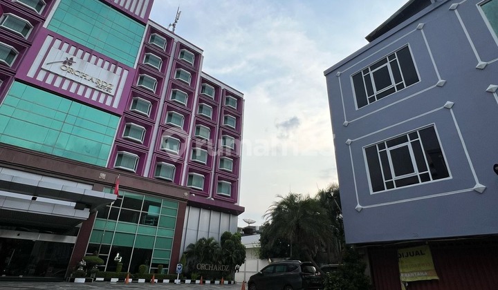 Ruko Komplek Hotel Orchardz Pangeran Jayakarta 4.5x16 Ruko Komplek Hotel Orchardz Pangeran Jayakarta 4.5x16