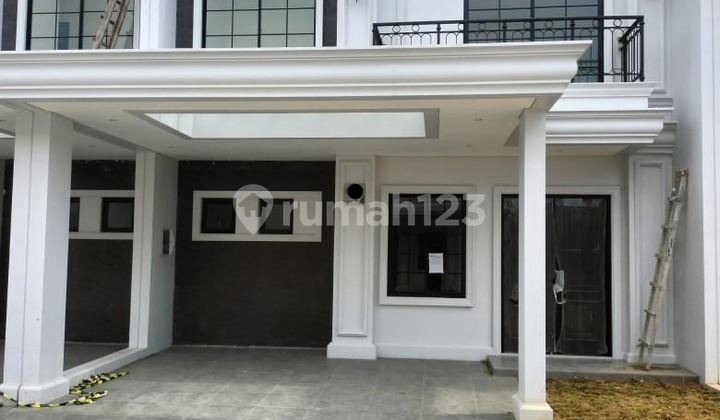 Ready-to-Occupy PIK2 House Villa Pasir Putih Pantai Indah Kapuk 8x15